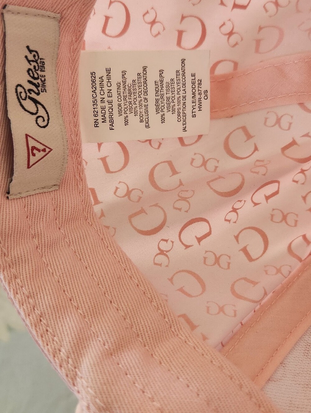 Pink GUESS CAP - Picture 3 of 3